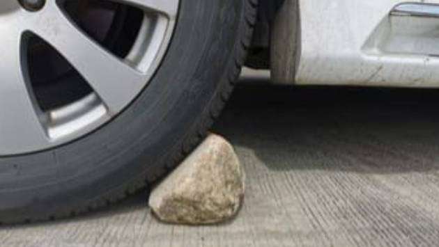 University lecturer dies in car accident at Kohuwala