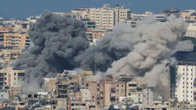 Indispensable in Commerce, but Invisible in Conflict:  How a Small State Survives a Big War