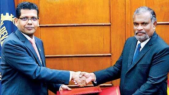 Sri Lanka welcomes US$ 350mn ADB loan to stabilise economy  - Breaking News