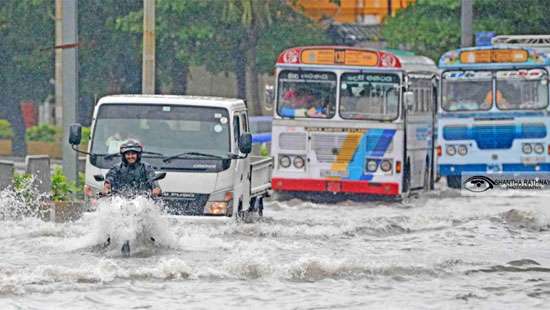 Heavy rains, winds play havoc in Colombo