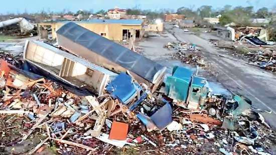 Mississippi tornado kills 26 and brings devastation to US state