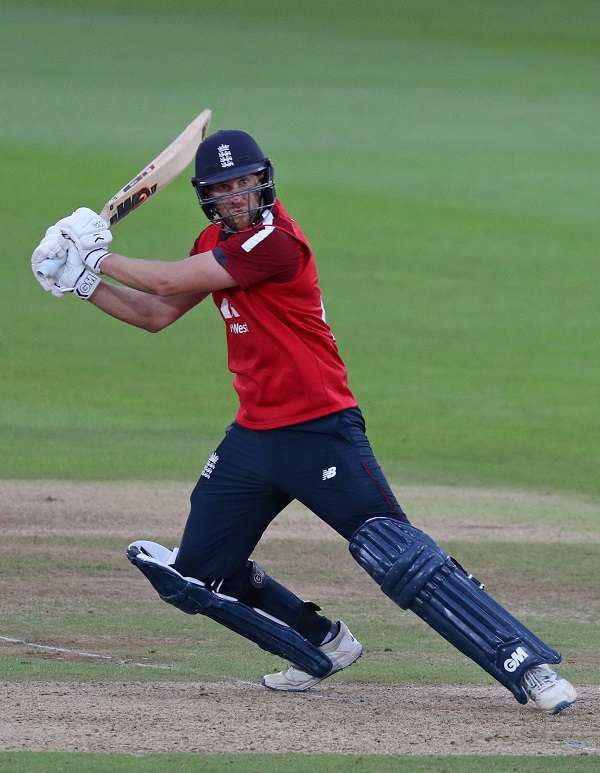 England storm back to beat Australia in T20 thriller