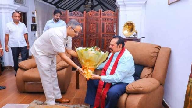 Indian Consul General visits former President Mahinda Rajapaksa on his birthday