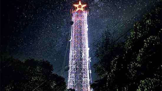 Hutch lights up country’s spirits with Sri Lanka’s ‘Tallest Christmas Tower’