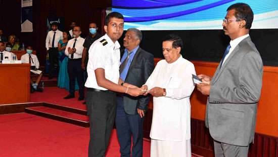 Youth should be encouraged in merchant shipping sector: Minister