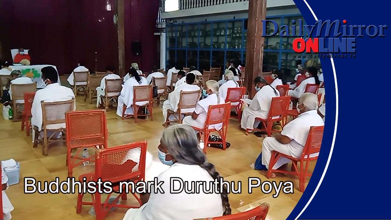 Buddhists mark Duruthu Poya