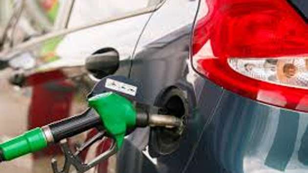 No room for fuel price cut despite global price drop: Govt.