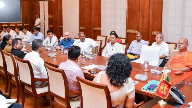 Teachers, President and PM agree to collaborate on education reforms
