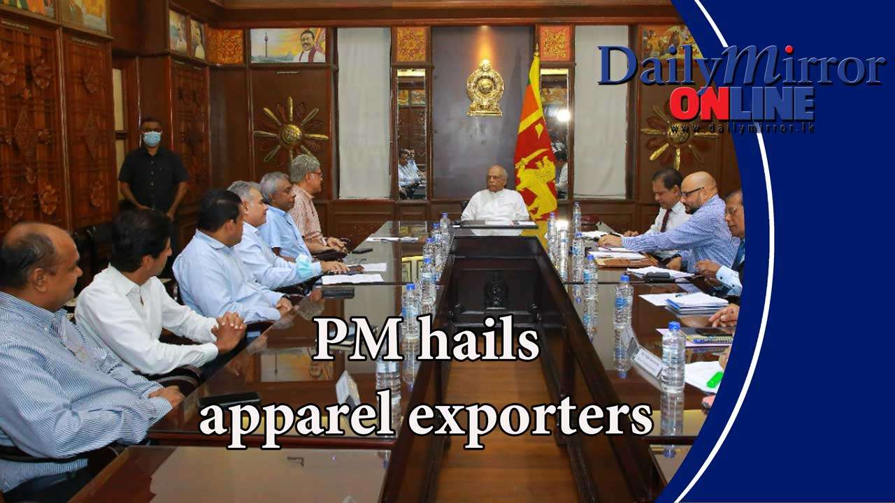 PM hails apparel exporters