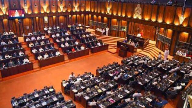 Speaker gets mixed up, causes confusion