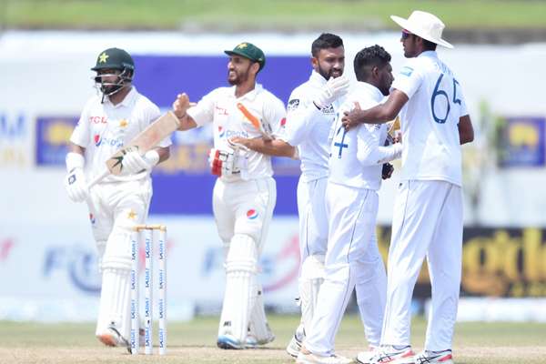 Pakistan beat Sri Lanka to take 1-0 lead in Test series