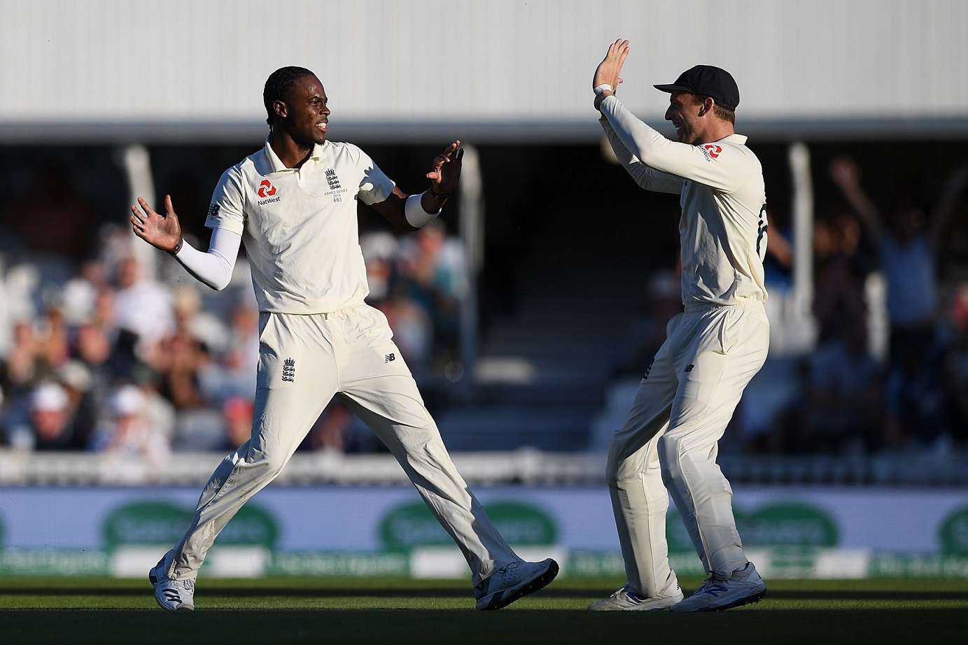 Archer claims six wickets as England take charge of Ashes finale