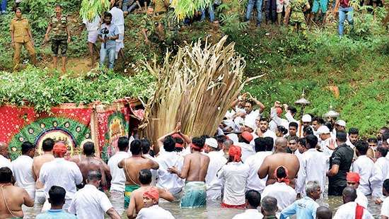 Kataragama Esala festival ends with water cutting ceremony