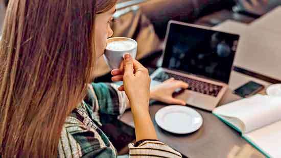 Beyond the Day Job Sri Lanka’s Side Hustle Generation