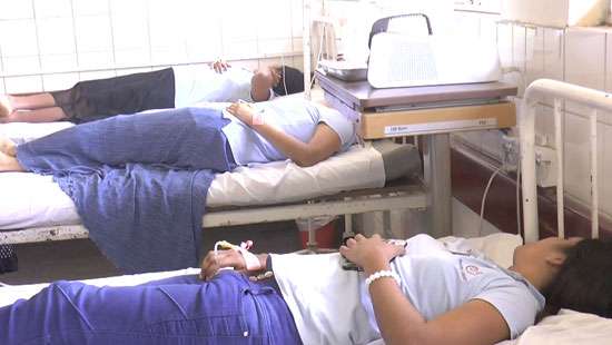 15 factory workers hospitalised due to toxic gas