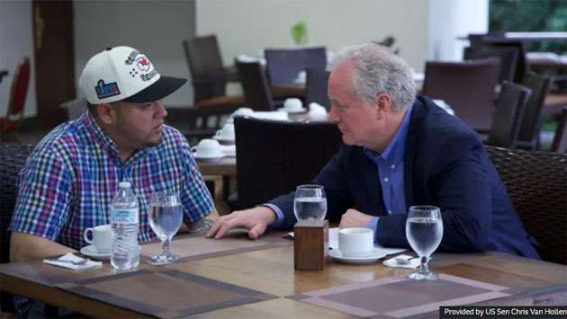 US senator meets man mistakenly deported to El Salvador