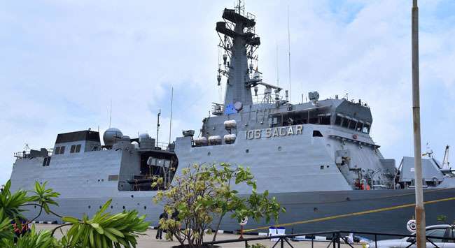 IOS SAGAR receives warm welcome at Colombo Port