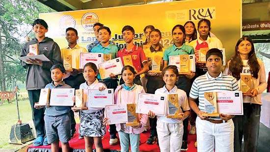 Adithya and Keya win Gold segment