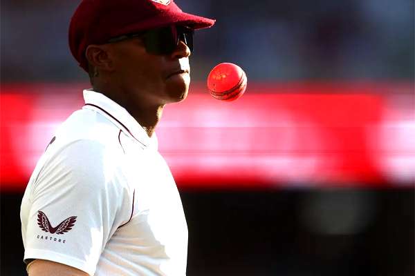 https://www.dailymirror.lk/breaking-news/West-Indies-Devon-Thomas-charged-with-seven-counts-of-corruption-by-ICC-including-during-2021-LPL/108-259720