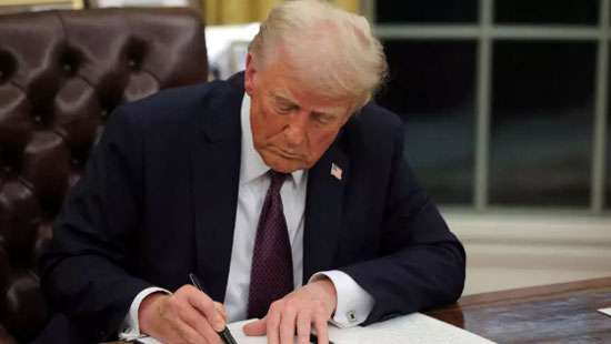 Trump offers millions of federal workers eight months pay to resign
