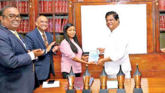 ‘Diya Siththam’ a book by Sureka Nilmini Ilangakoon launched