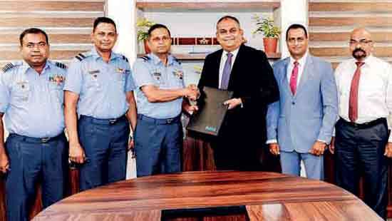 ComBank offers exclusive financial solutions to Air Force