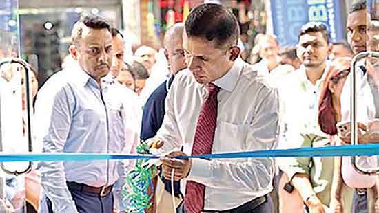SLT-Mobitel relocates Ratnapura branch to elevate customer experience