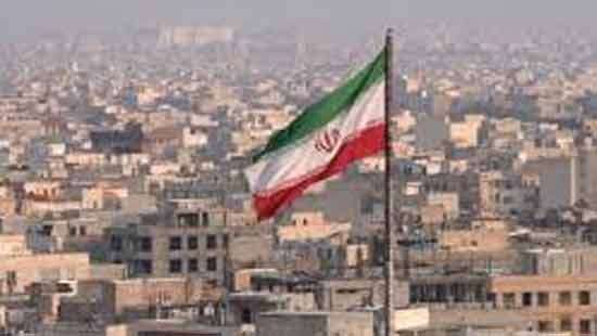 ‘We are not afraid of war’: Iranians rally in support of government