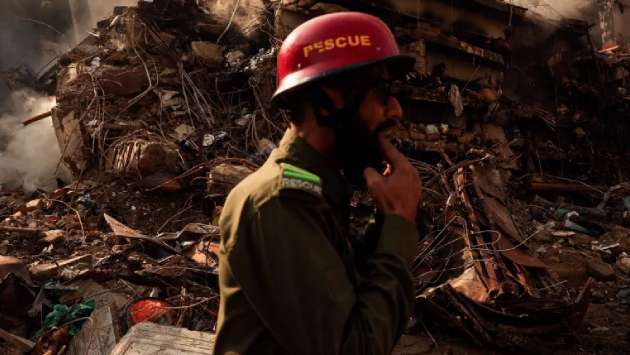 Death toll in Pakistan shopping centre fire rises to at least 60