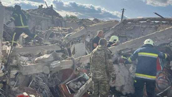 Russian strike kills at least 48 in eastern Ukraine