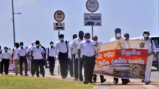 Disabled soldiers in protest