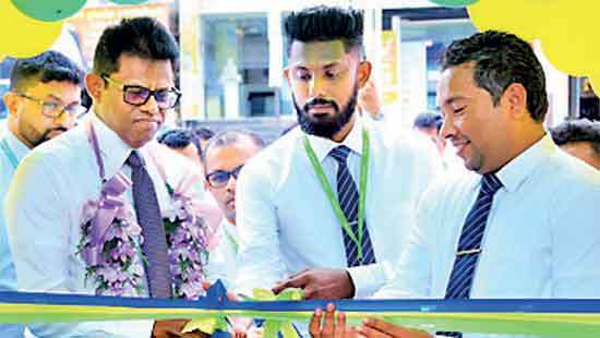 HNB Finance inaugurates new Gold Loan Centre at Embilipitiya