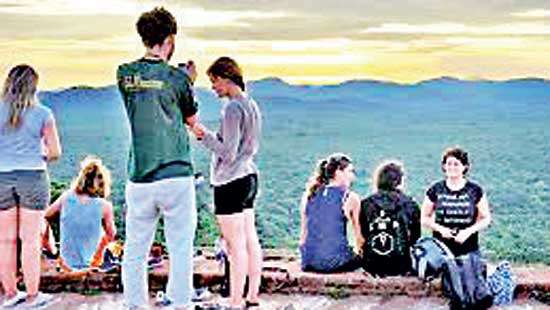Sri Lanka welcomes nearly 100,000 tourists in  first 20 days of August