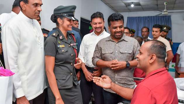 President visits “Ranaviru Sevana”