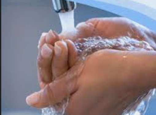 Edu. minister instructs NWSDB not to suspend water supply to schools