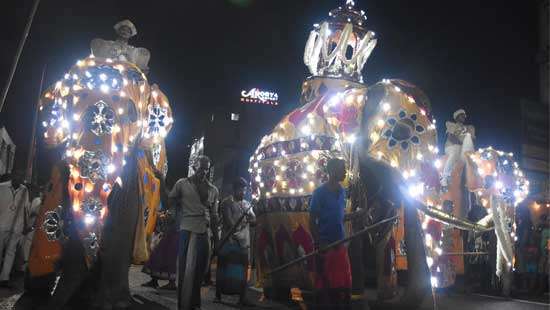 Sama Maha Viharaya annual Perahara