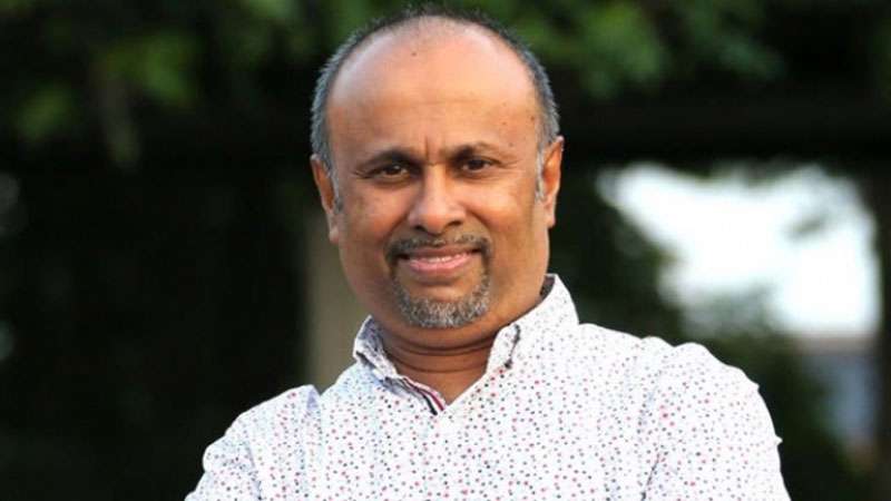 Udayanga Weeratunga arrives at CID over MIG deal