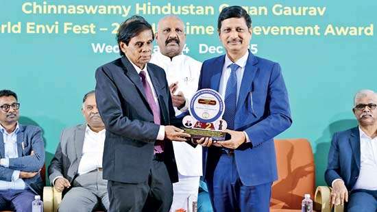 Rodney gets honorary award from India