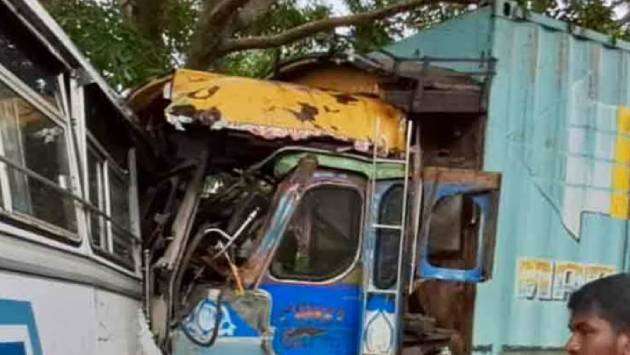 Head-on collision injures nine, including three students