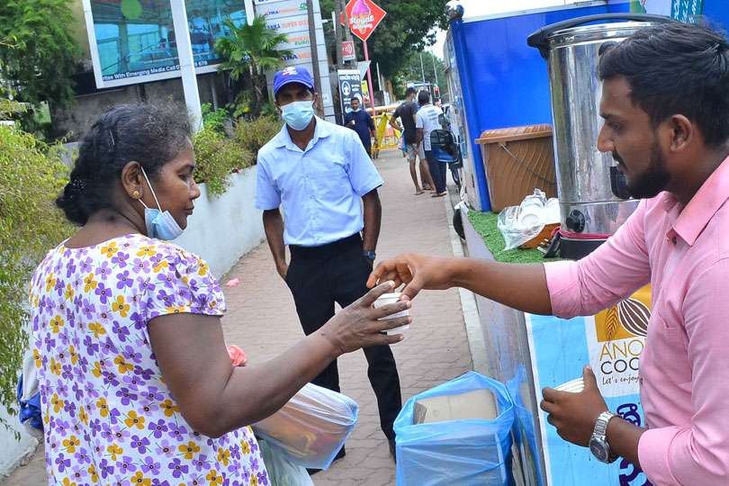 Refreshing while in fuel queues...