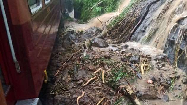 Ihala Kotte derailment: Night mail trains cancelled