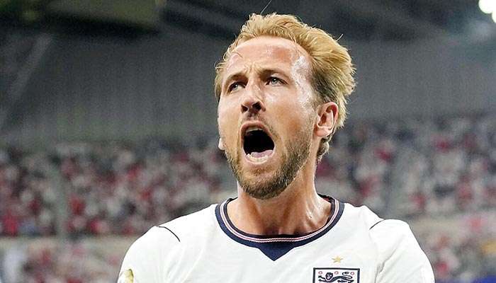 England blow up Croatia in smashing opener