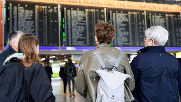 Lufthansa flights disrupted as cabin crew stage strike