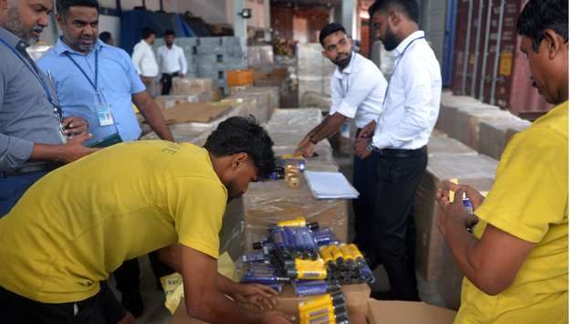 Customs seize Rs. 250m smuggled goods