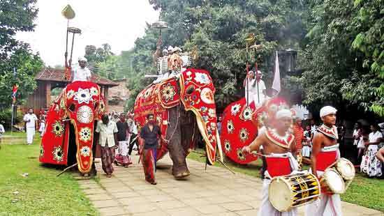 Untold story behind Kandy  Esala Festival