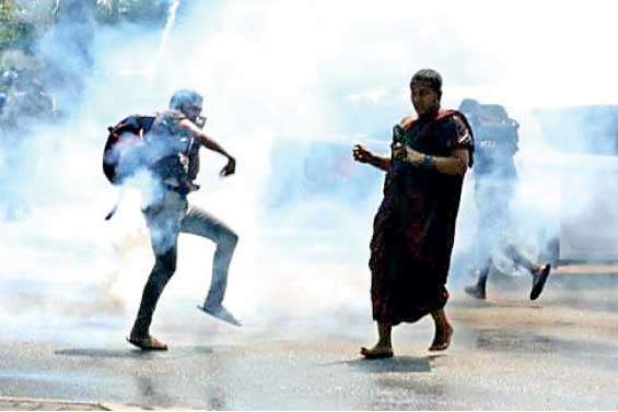 IUSF protest in colombo