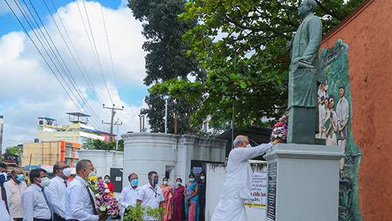 Floral tribute to Father of Free Education