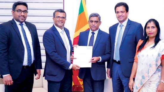 SLIC donates Rs.10mn to Rebuild Sri Lanka Fund