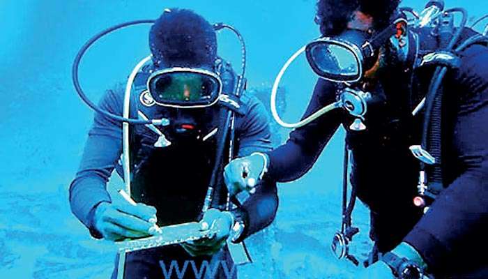 SL Navy documents shipwrecks off Colombo