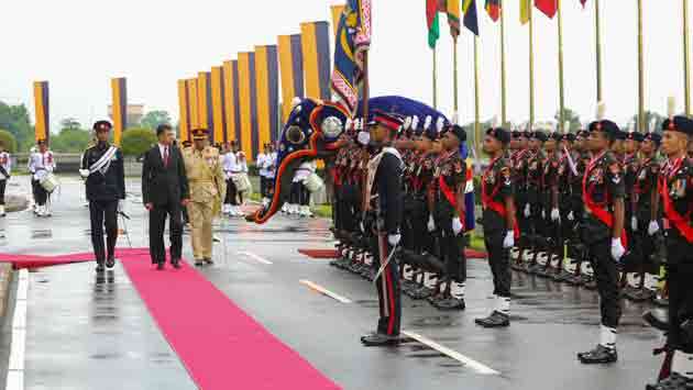 Defence Secretary makes his maiden visit to Army HQ